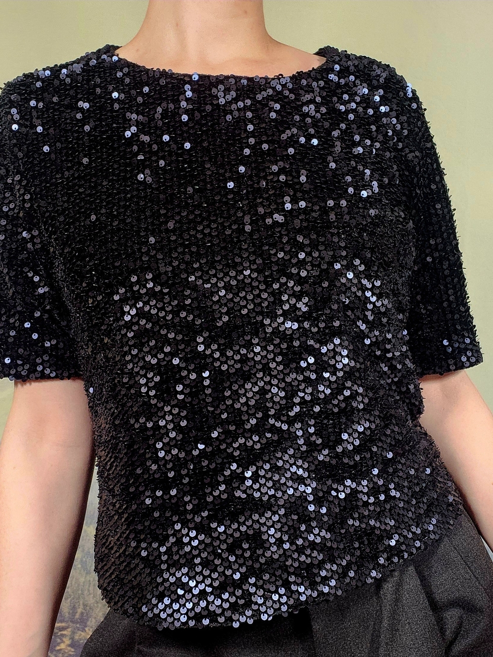 Ann Taylor Black Sequin Short Sleeve Top Medium
